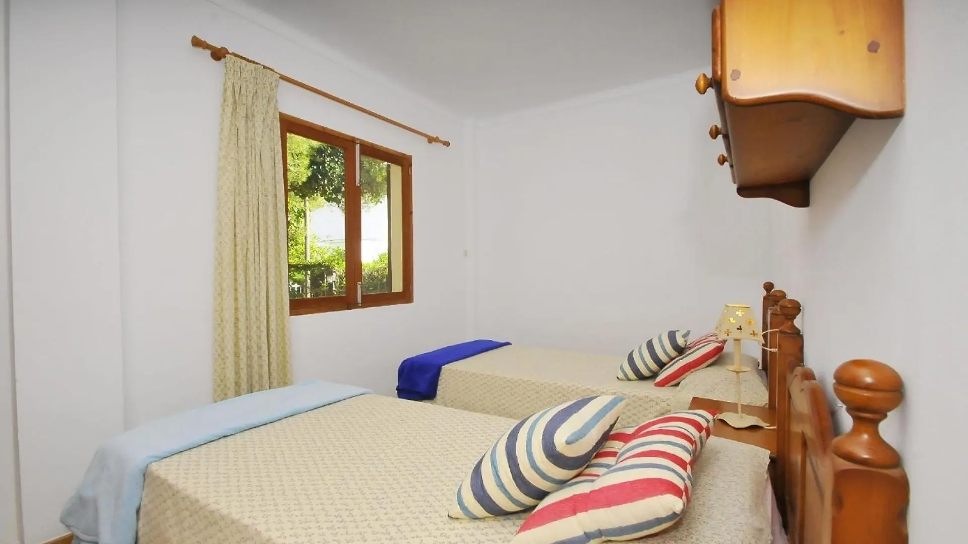 Casa de Férias Tolles Ferienhaus In Alcdia Mit Garten, Grill Und Terrasse Port de Alcudia